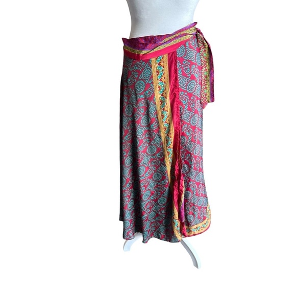 Impressions Vibrant Patterned Silk Reversible Skirt - Picture 5 of 8